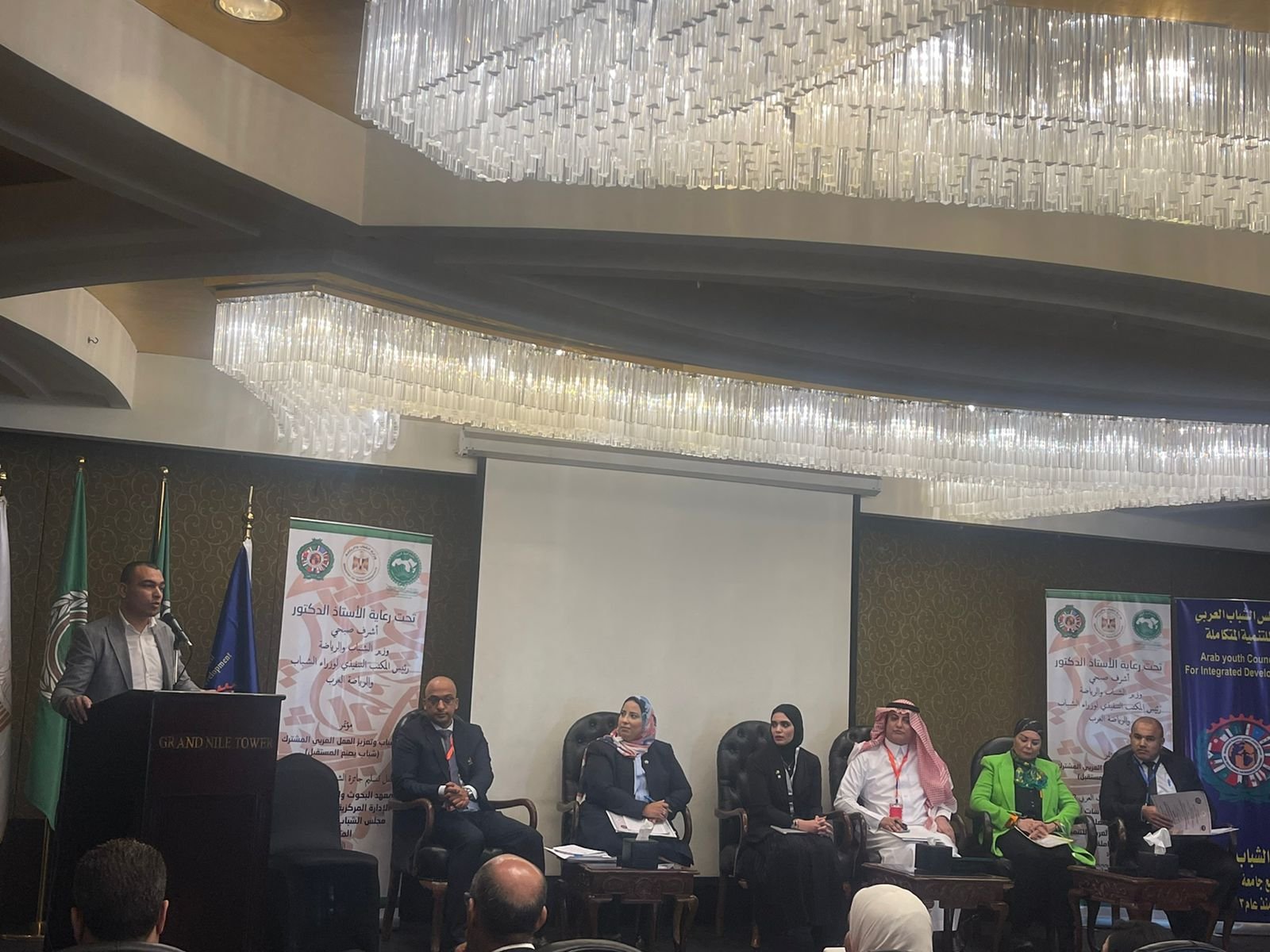 مطالب بالنهوض بمؤسسات العمل المشترك وتجديد ميثاق الجامعة العربية لمواكبة التحديات الراهنة مطالب بالنهوض بمؤسسات العمل المشترك وتجديد ميثاق الجامعة العربية لمواكبة التحديات الراهنة