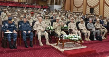 وزير الدفاع المصري يشهد المرحلة الرئيسية لمشروع مراكز القيادة التعبوى "فتح - 5" وزير الدفاع المصري يشهد المرحلة الرئيسية لمشروع مراكز القيادة التعبوى "فتح - 5"