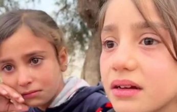 بالفيديو.. طفلة سورية تشكو من الجوع والبرد تهز العالم