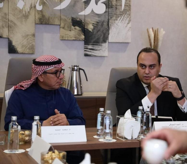 رئيس هيئة الرعاية الصحية يبحث التعاون مع شركة صلات لحلول الأعمال في مجال إدارة الموارد والتكاليف الصحية رئيس هيئة الرعاية الصحية يبحث التعاون مع شركة صلات لحلول الأعمال في مجال إدارة الموارد والتكاليف الصحية