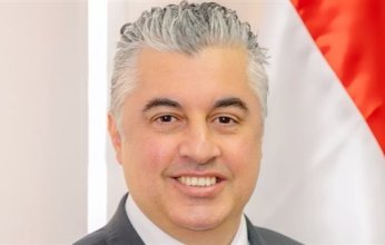 رئيس المنطقة قناة السويس: نستهدف المزيد من التعاون مع الصين في صناعة الوقود الأخضر