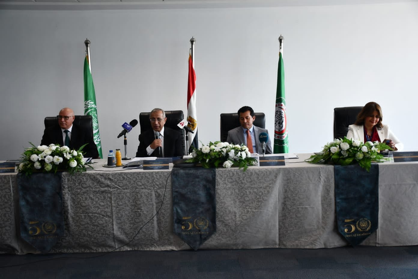 وزير الشباب المصري يشهد افتتاح الملتقى العلمي الأول لكلية اللغة والإعلام بالاكاديمية العربية وزير الشباب المصري يشهد افتتاح الملتقى العلمي الأول لكلية اللغة والإعلام بالاكاديمية العربية