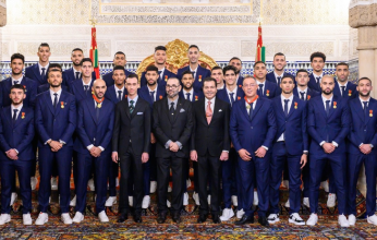 العاهل المغربي يمنح لاعبي المنتخب وسام العرش