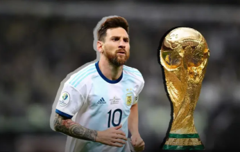 شاهد.. الأرجنتيني ليونيل ميسي ينام بجوار كأس العالم على السرير