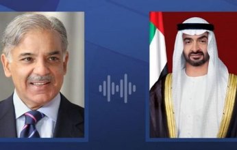 رئيس الإمارات يتلقى اتصالاً هاتفياً من رئيس وزراء باكستان هنأه خلاله باليوم الوطني