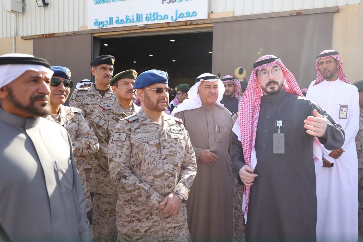 تدشين مختبر النفق الهوائي في قاعدة الملك سلمان الجوية تدشين مختبر النفق الهوائي في قاعدة الملك سلمان الجوية