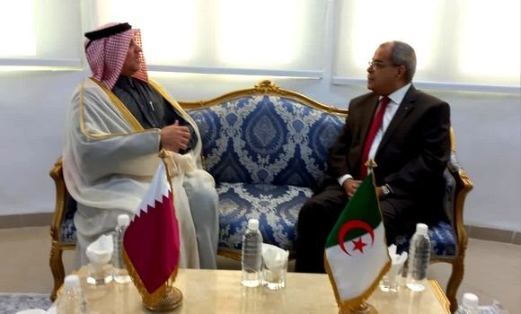 الجزائر وقطر تبحثان تطوير الشراكة الثنائية وتصدير المواد الدوائية الجزائر وقطر تبحثان تطوير الشراكة الثنائية وتصدير المواد الدوائية