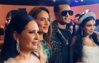 محمد رمضان يشعل أجواء حفل زفاف ابنة أخت شريهان بحضور زينة (فيديو)