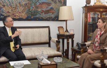 وزيرة الثقافة المصرية تبحث مع السفير الياباني بالقاهرة التعاون الثقافي بين البلدين