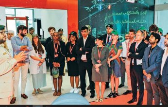 وفد طلابي من جامعة نافارا الإسبانية يزور شرطة دبي