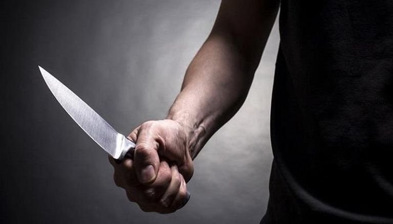 ومن الحب ما قتل.. ضبط شاب حاول طعن فتاة بسكين أمام كلية الآداب بالمنصورة ومن الحب ما قتل.. ضبط شاب حاول طعن فتاة بسكين أمام كلية الآداب بالمنصورة