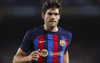 نادي برشلونة يعلن تمديد عقد ألونسو حتى 2024