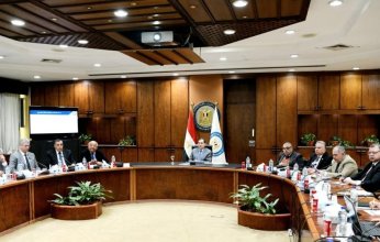 وزير البترول يتابع مراحل تنفيذ مشروعات توسعات مصفاة تكرير ميدور بالأسكندرية