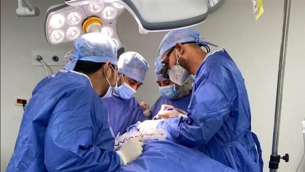 الرعاية الصحية: نجاح استئصال ورم من المستقيم لطفلة 4 سنوات بالمنظار الرعاية الصحية: نجاح استئصال ورم من المستقيم لطفلة 4 سنوات بالمنظار