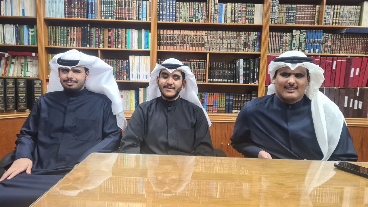 مكفوفون كويتيون يبدعون في برمجة الكمبيوتر ولغة البايثون وعلوم الطقس والادب مكفوفون كويتيون يبدعون في برمجة الكمبيوتر ولغة البايثون وعلوم الطقس والادب