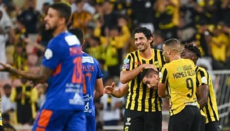 الفيحاء والاتحاد يبحثان عن أول ألقاب السوبر السعودى الفيحاء والاتحاد يبحثان عن أول ألقاب السوبر السعودى