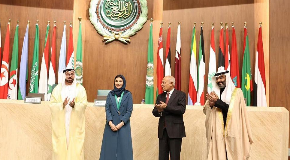 وزارة الاتصالات السعودية تُتوَّج بجائزة أفضل وزارة عربية بمقر جامعة الدول العربية بالقاهرة وزارة الاتصالات السعودية تُتوَّج بجائزة أفضل وزارة عربية بمقر جامعة الدول العربية بالقاهرة
