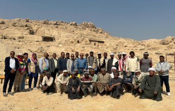 الكشف عن دفنات عائلية لأول مرة من عصر الانتقال الثاني بذراع أبو النجا غرب الأقصر