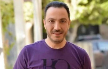 وفاة والدة الفنان طارق لطفي