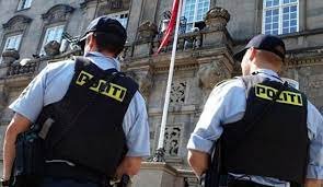 السلطات الهولندية تعتقل لاجئا سوريا بزعم أنه قائد أمن بتنظيم الدولة الإسلامية السلطات الهولندية تعتقل لاجئا سوريا بزعم أنه قائد أمن بتنظيم الدولة الإسلامية
