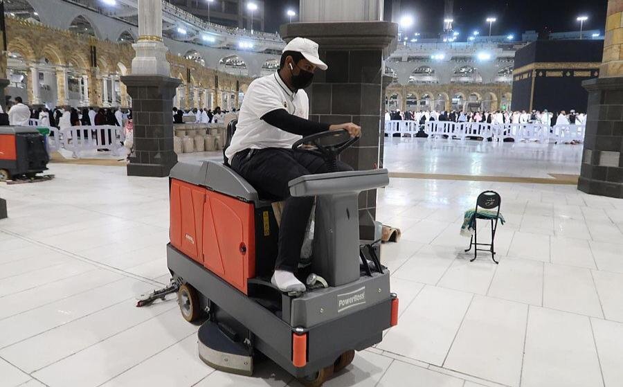 شؤون الحرمين تعزز خدماتها لتهيئة البيئة الصحية بالمسجد الحرام