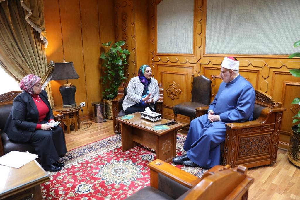 وكيل الأزهر يستقبل أمين عام الأمانة العامة للصحة النفسية وعلاج الإدمان وكيل الأزهر يستقبل أمين عام الأمانة العامة للصحة النفسية وعلاج الإدمان