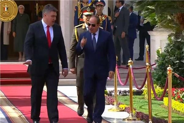 السيسي يشيد بدعم كرواتيا لمصر في ملف "سد النهضة" السيسي يشيد بدعم كرواتيا لمصر في ملف "سد النهضة"