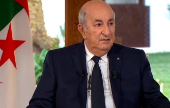 الجزائر تستدعي سفيرها لدى فرنسا للتشاور بسبب ناشطة
