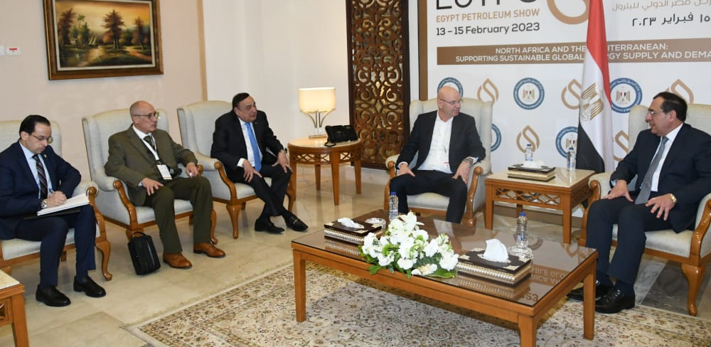 شركة ألمانية متخصصة فى تصنيع المعدات الصناعية تعلن رغبتها فى الاستثمار فى مصر شركة ألمانية متخصصة فى تصنيع المعدات الصناعية تعلن رغبتها فى الاستثمار فى مصر