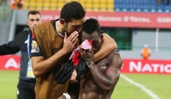 أحمد حسن كوكا فى رساله لكرستيان اتسو "ابقى قويا نحن جميعاً معك"