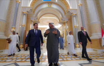 رئيس الوزراء العراقي يصل الإمارات على رأس وفد حكومي رفيع المستوى