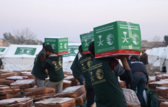 «سلمان للإغاثة» يواصل توزيع المواد الإغاثية لمتضرري الزلزال في سوريا