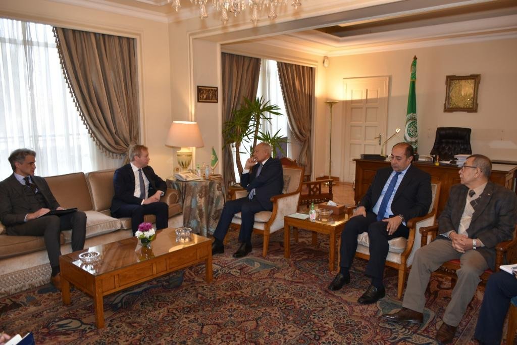 أبو الغيط يبحث مع المبعوث الأوروبي للسلام الوضع في الأراضي المحتلة أبو الغيط يبحث مع المبعوث الأوروبي للسلام الوضع في الأراضي المحتلة