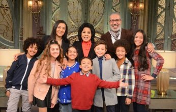 أبطال وصناع مسرحية "تقدر" لإحياء المسرح المدرسي ضيوف "صاحبة السعادة"