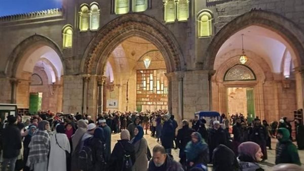 الفلسطينيون يحيون ذكرى الإسراء والمعراج فى المسجد الإبراهيمى بالخليل الفلسطينيون يحيون ذكرى الإسراء والمعراج فى المسجد الإبراهيمى بالخليل