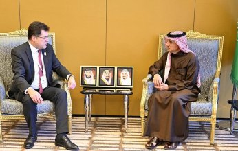 الجبير يلتقي مفوض الاتحاد الأوروبي لإدارة الأزمات