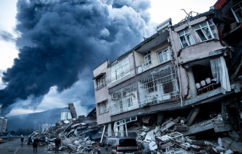 ارتفاع عدد قتلى الزلزال المدمر في تركيا وسوريا إلى أكثر من 35 ألفا