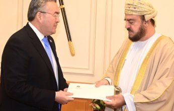 عمان وكازاخستان تبحثان سبل دعم وتطوير العلاقات الثنائية
