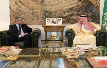 نائب وزير الخارجية السعودي يستقبل الأمين العام لمنظمة السياحة العالمية