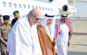 ميقاتي يصل السعودية لأداء مناسك العمرة