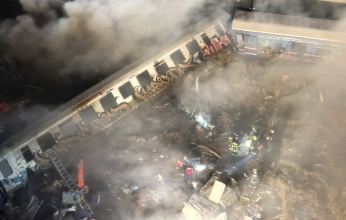 ارتفاع عدد ضحايا تصادم قطارين في اليونان إلى 46 قتيلاً