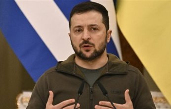 زيلينسكي يزور خيرسون ويتعهد باستعادة الأمور إلى وضعها الطبيعي