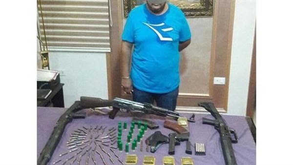 حبس رجل أعمال مصري بتهمة حيازة أسلحة نارية داخل منزله حبس رجل أعمال مصري بتهمة حيازة أسلحة نارية داخل منزله