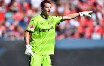 لونيف ينسحب من تشكيلة باير ليفركوزن