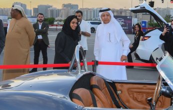 بحضور هدى المطروشي أول ميكانيكية إماراتية تعمل في تصليح السيارات