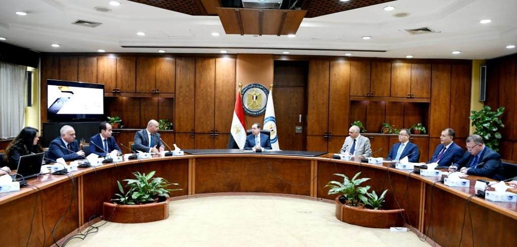 الملا: الشركات البترولية فى مقدمة القطاعات الجاذبة بالبورصة المصرية الملا: الشركات البترولية فى مقدمة القطاعات الجاذبة بالبورصة المصرية