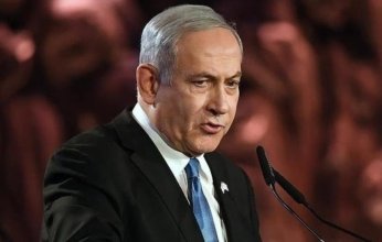 نتنياهو يقيل وزير دفاعه بعد انحيازه للمعارضة