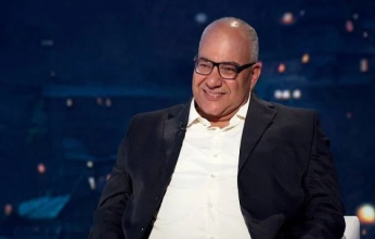 الليلة.. بيومى فؤاد ضيف «أنا والقناع»