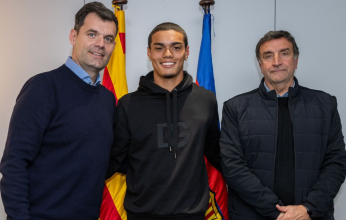 رسمياً.. برشلونة يُعلن التوقيع مع نجل رونالدينيو