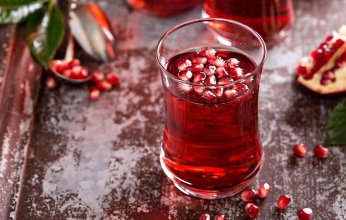 تعرف على 8 فوائد صحية مذهلة لعصير الرمان